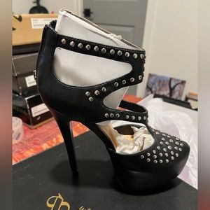 Scene - size 6.5 Melissa Heels